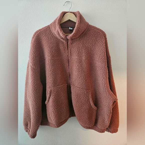 Old Navy Jackets & Blazers - Sherpa Zip up Jacket